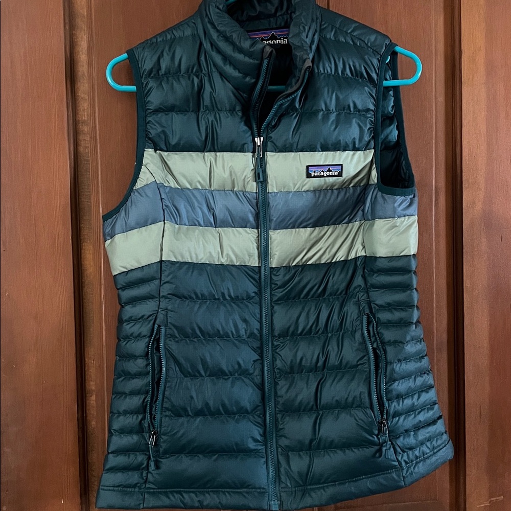 Patagonia Two-Tone Green Puffer Vest